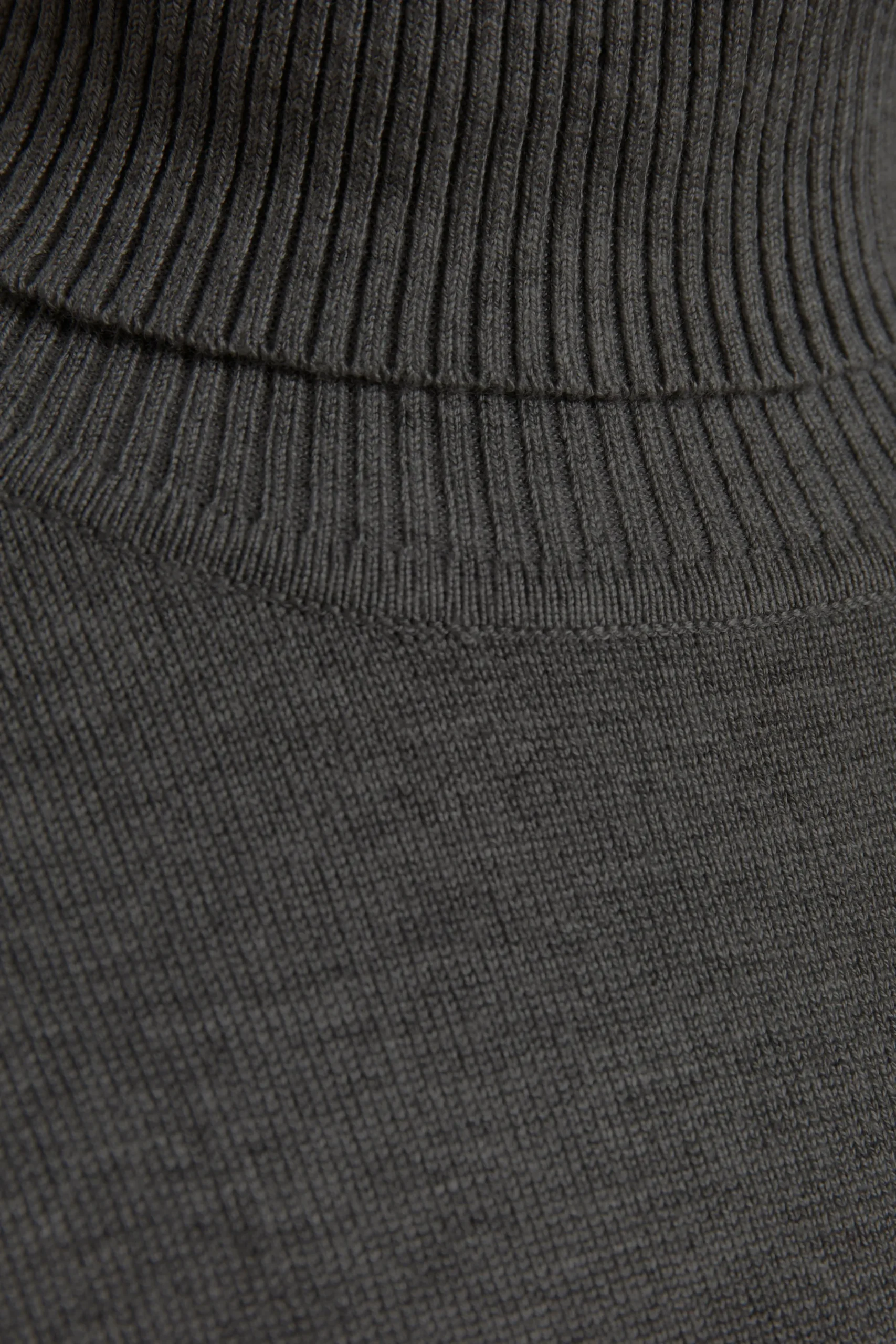 MilaSZ Rollneck Dress